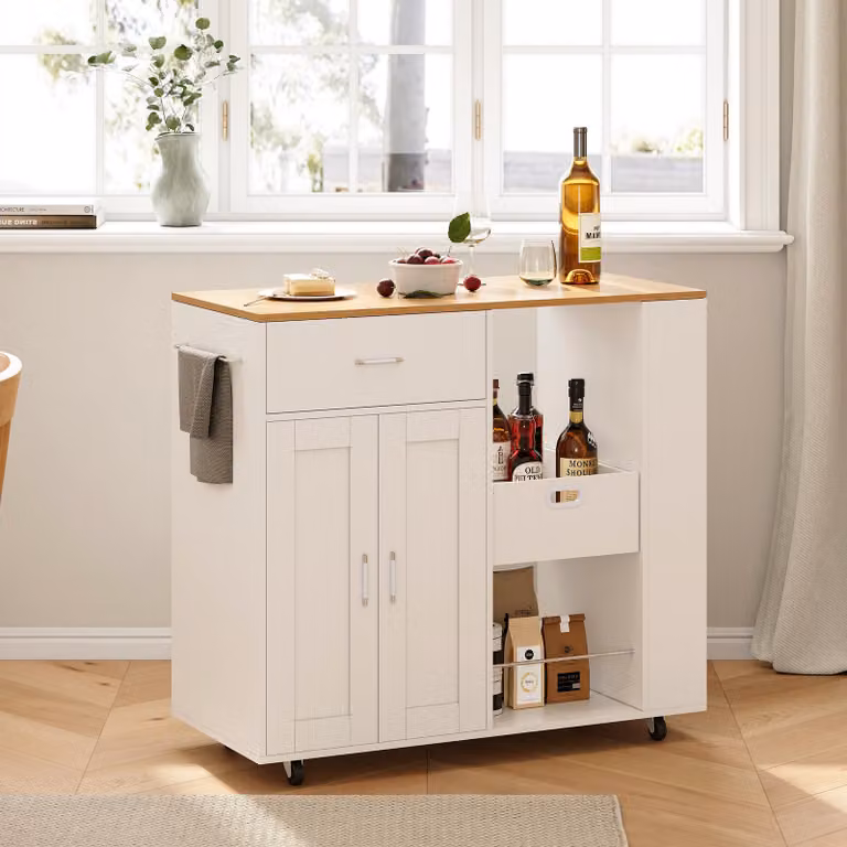 Isola cucina bianca mobile con piano in rovere – Soluzioni di contenimento modulari, cassetti e ripiani aperti, pratici e robusti