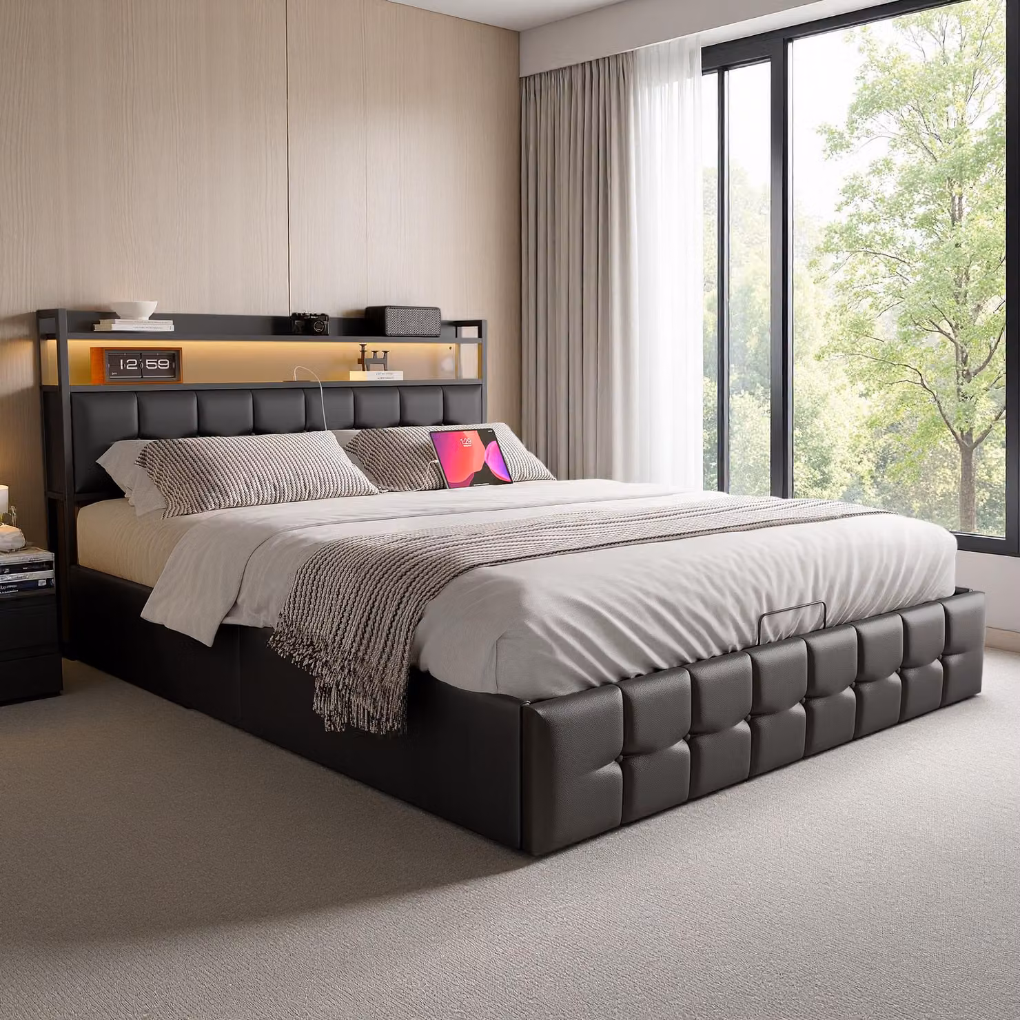 Letto imbottito INONEFT, 140x200 cm, letto matrimoniale con spazio contenitore ad apertura idraulica, letto per ragazzi con illuminazione LED e prese USB, rivestito in ecopelle nera, senza materasso