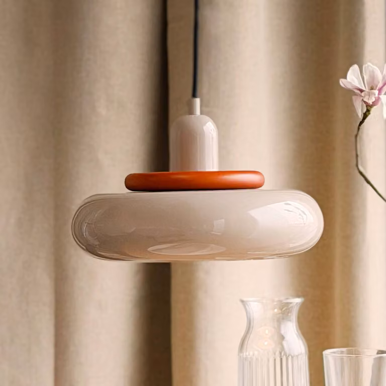Dyberg Larsen Lampada a sospensione Planet Mini, dimmerabile, Crema / Ambra, Soggiorno / Sala da pranzo, Metallo, Design, Lampada a sospensione