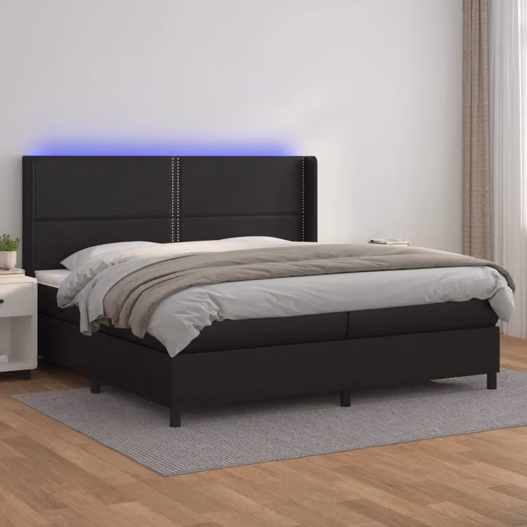 The Living Store Letto a molle con materasso e LED nero 200x200 cm in ecopelle