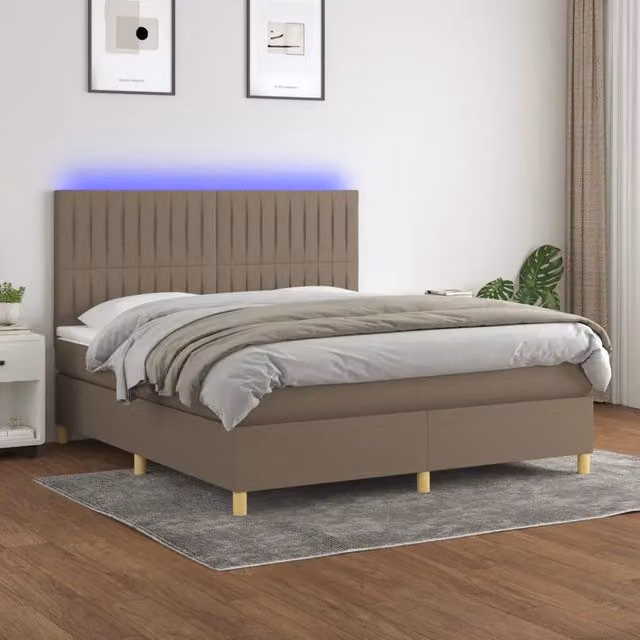 Letto a Molle con Materasso e LED Tortora 180x200 cm in Tessuto 3135617