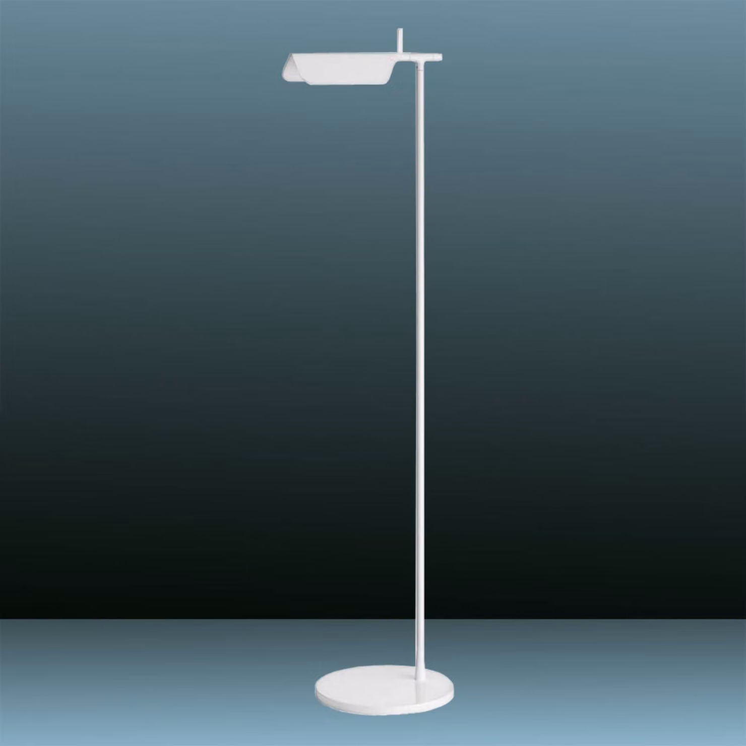 FLOS Lampada da terra di design Tab, Bianco / Opale, Soggiorno / Sala da pranzo, Alluminio, Design, Lampada da terra