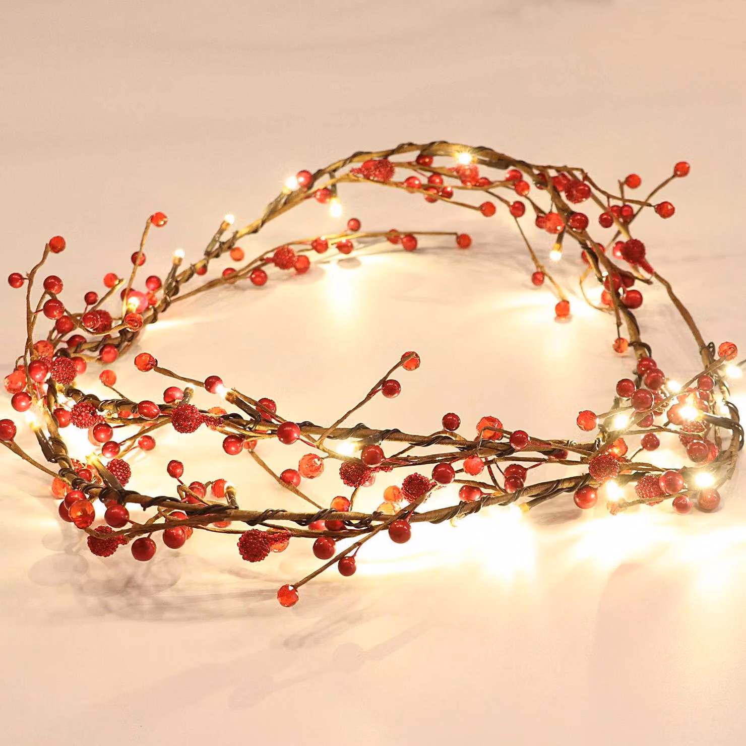 2 catene luminose a forma di bacche rosse, lunghezza 1,8 metri, 30 LED, con timer, luce bianco caldo