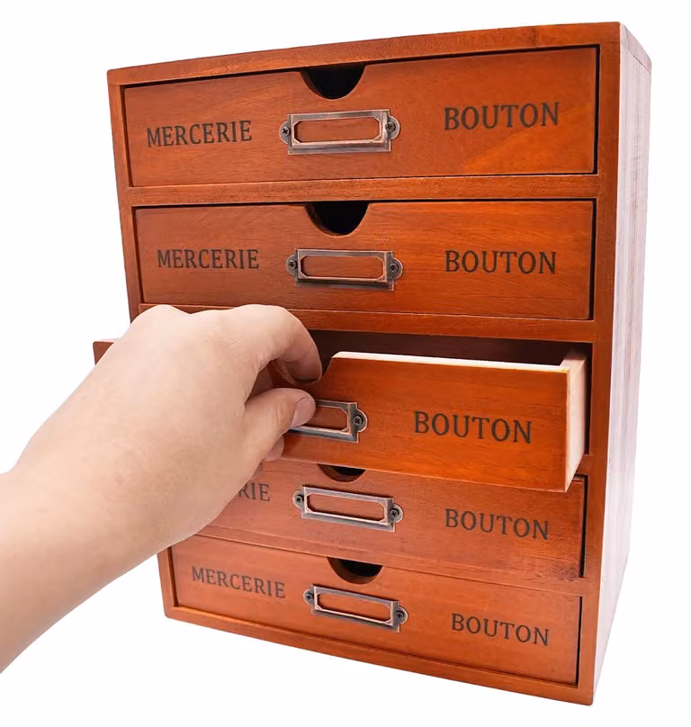 Organizzatore da scrivania, realizzato in legno di alta qualità, con 5 cassetti, adatto per l'uso in casa e in ufficio, dotato di maniglie ergonomiche, bordi arrotondati e levigati
