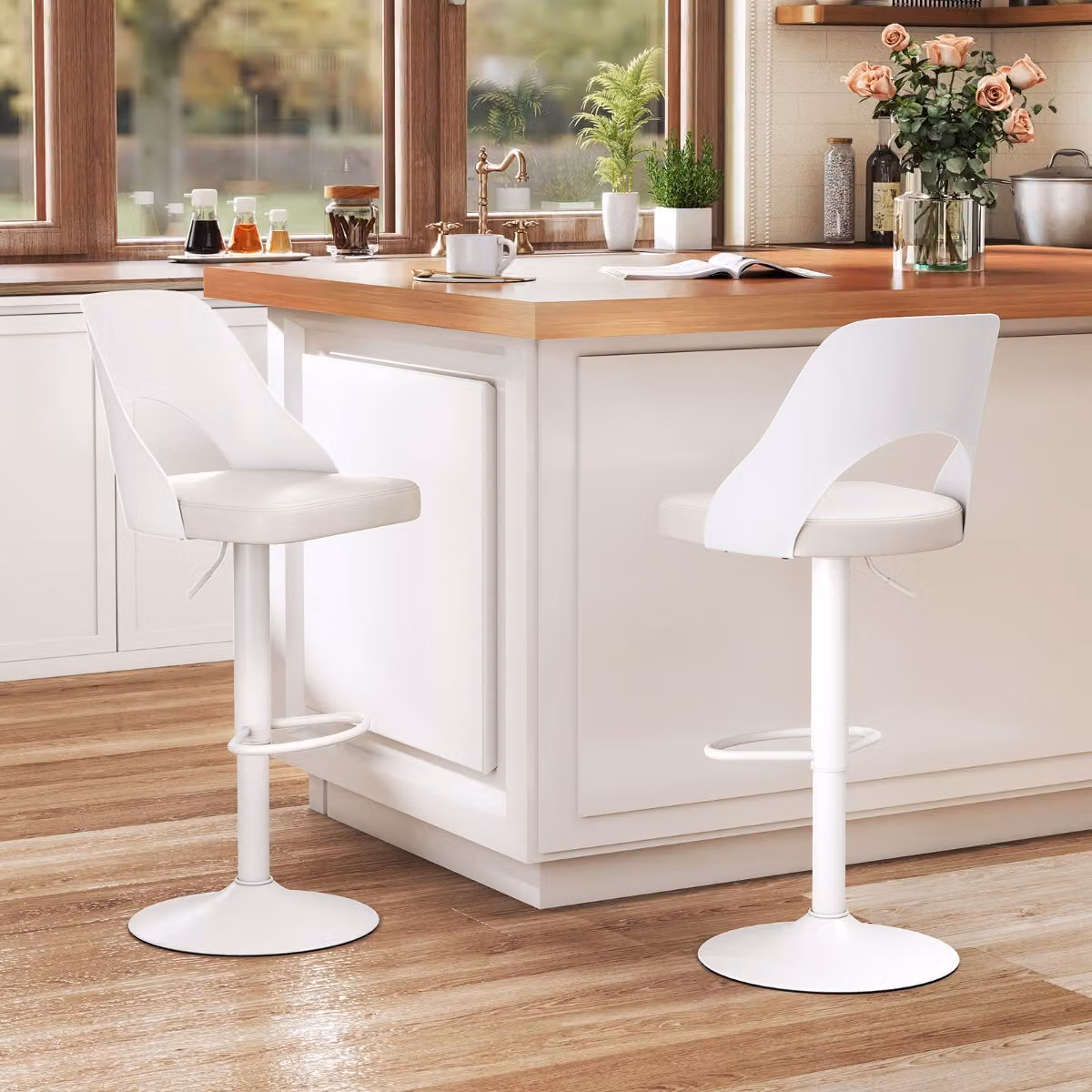 Set di 2 sgabelli da bar moderni Costway girevoli e regolabili con seduta in ecopelle bianca per cucina e bistrot