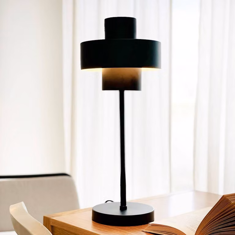 Dyberg Larsen Lampada da tavolo Stoke, Nero, Soggiorno / Sala da pranzo, Metallo, Design, Lampada da tavolo