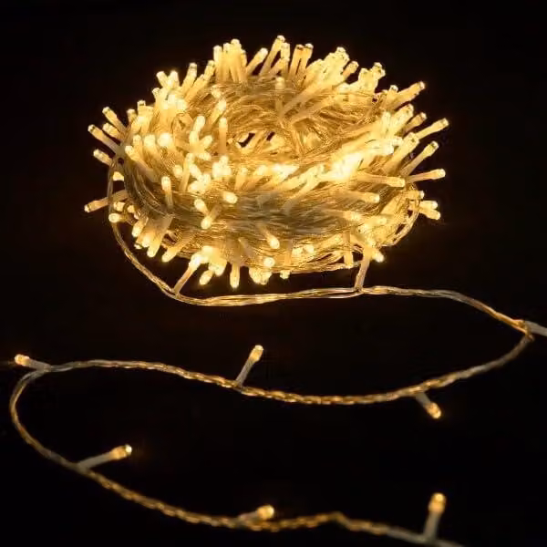 Catena luminosa a LED, 15 metri, luce bianco caldo, alimentazione a batteria (3 batterie AA)