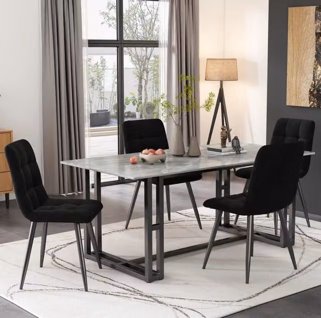 Set 4 sedie da pranzo in velluto nero con gambe in metallo