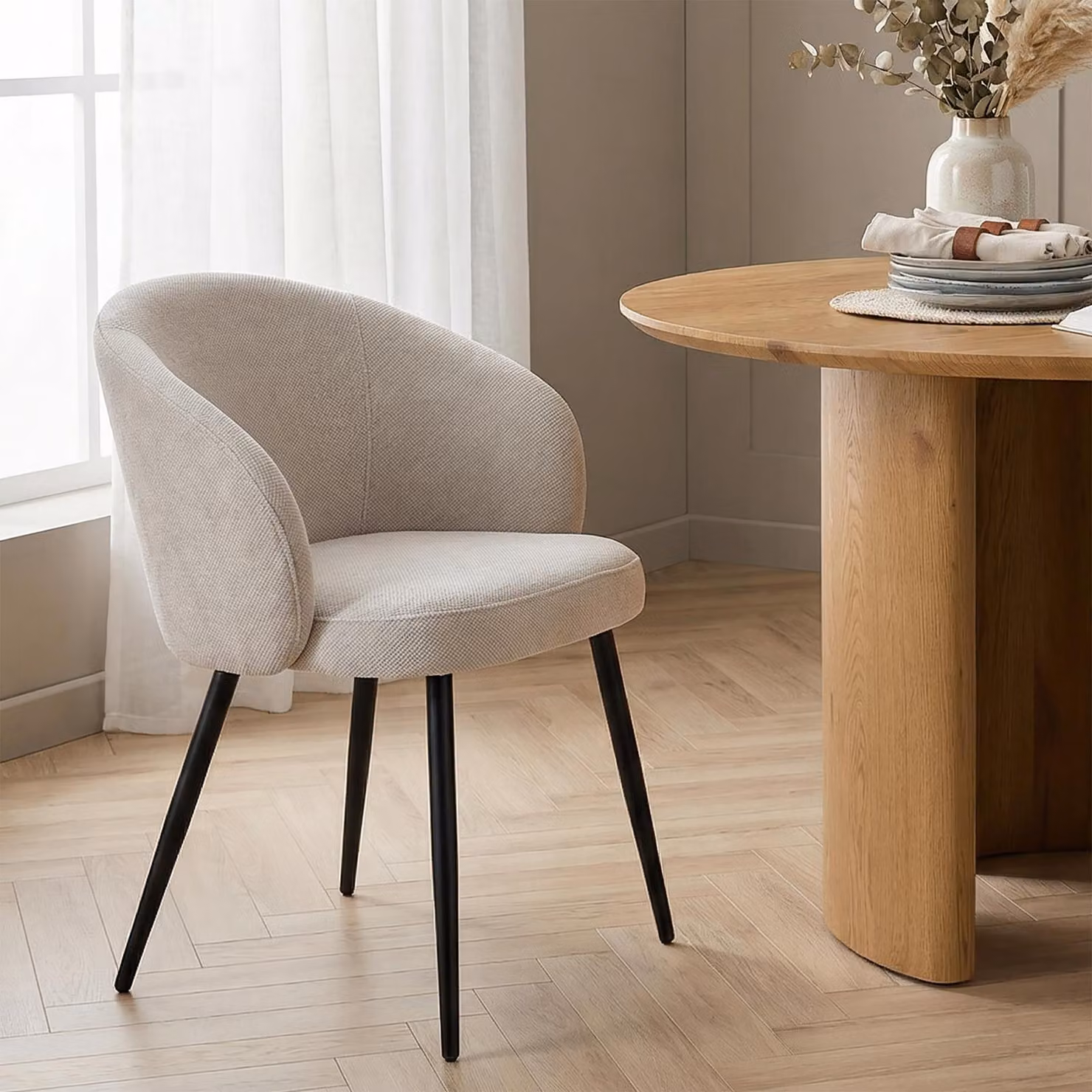 Set di 2 sedie da pranzo KURSI, grigio - Sedie di design con schienale morbido e arrotondato, sedie da cucina per un elevato comfort di seduta, sedia imbottita con robusto telaio in metallo [portata massima 140 kg]