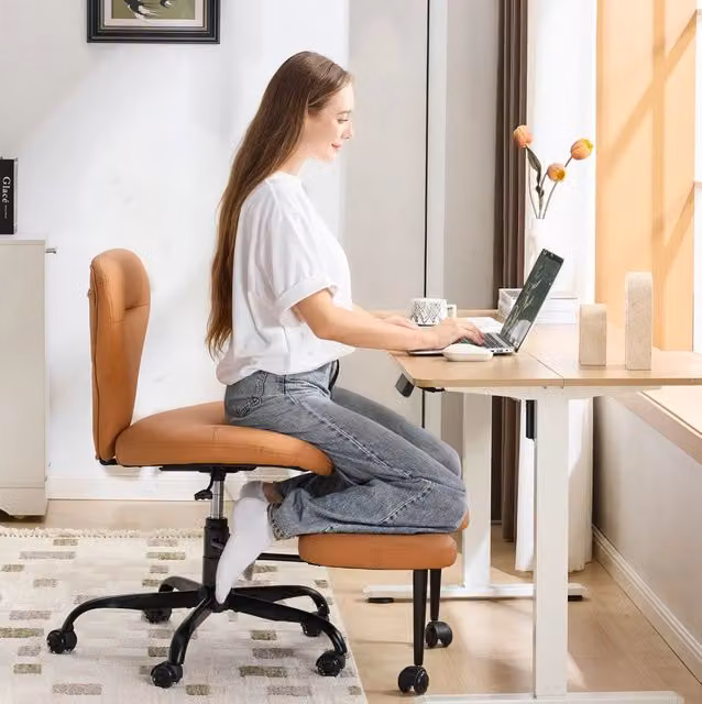 Sedia da meditazione MODFU girevole a 360° con altezza regolabile e poggiapiedi retrattile, rivestimento in pelle PU arancione