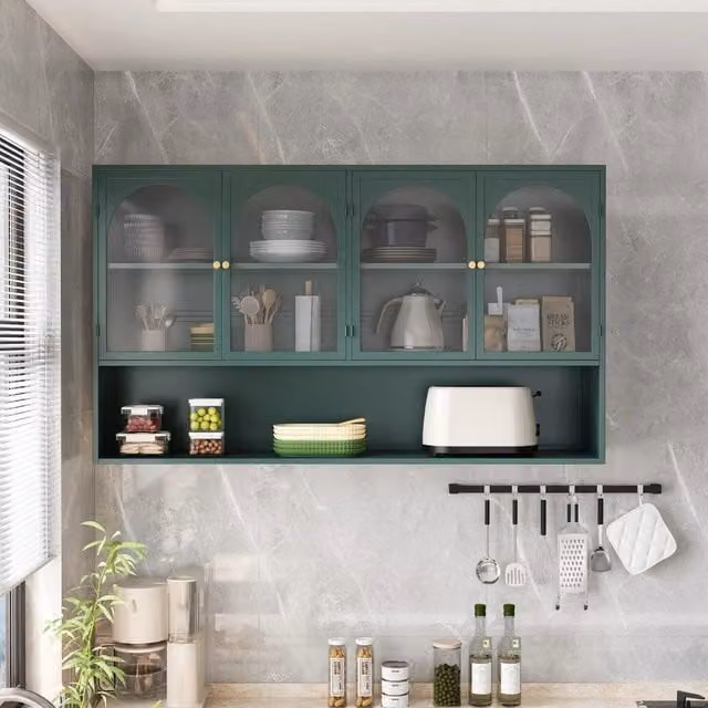 Armadietto a parete Minimal con quattro ante in vetro grigio e struttura verde scuro per bagno, cucina o soggiorno – 1