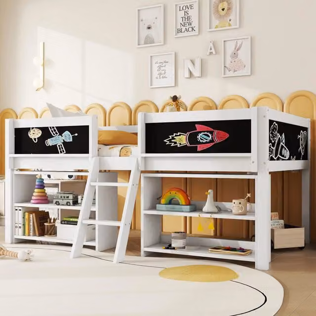 Letto semialto bianco 90×200 cm in pino e MDF con ripiani contenitori, spondine e scala, senza materasso
