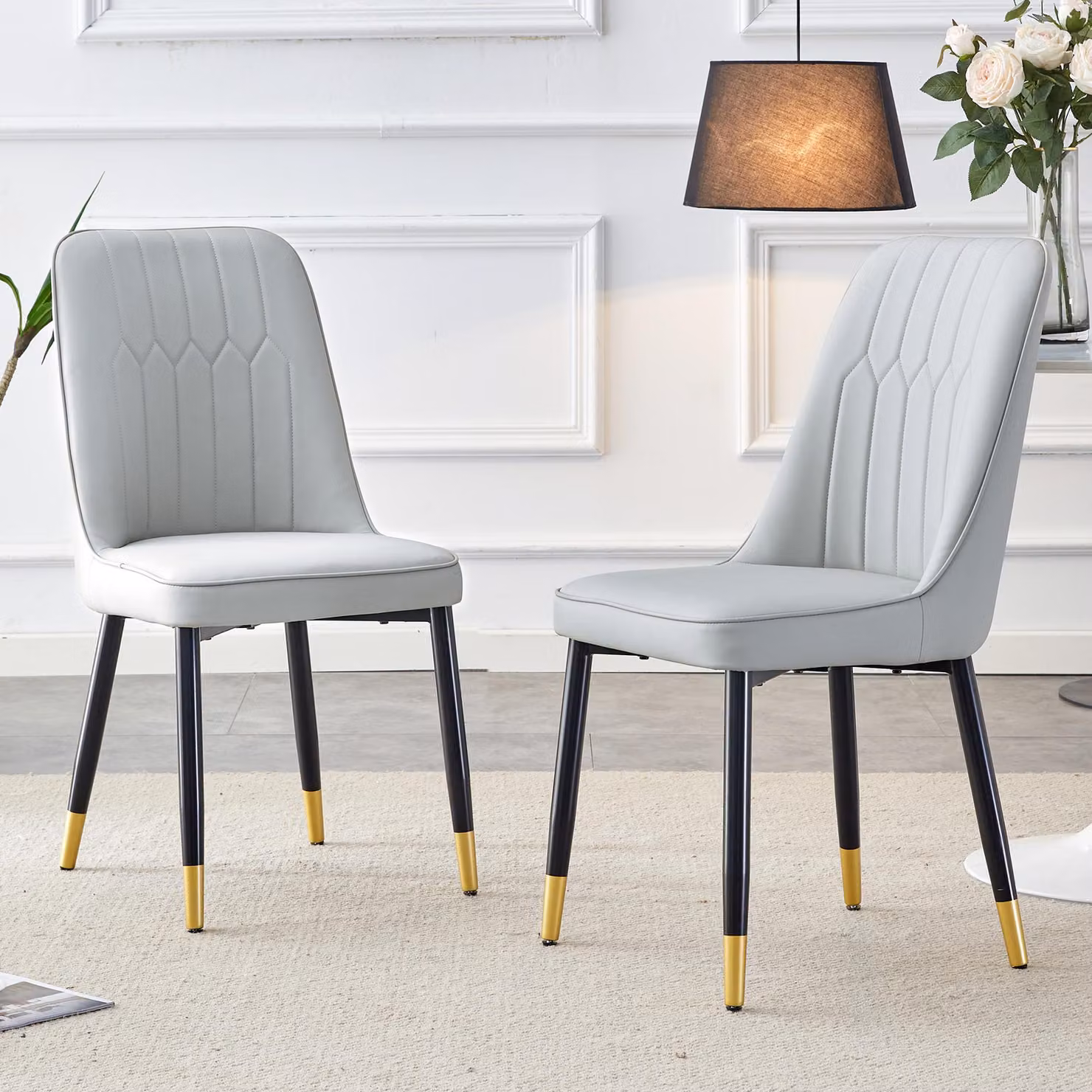 Set di 2 sedie da sala da pranzo STILVORA in Finto cuoio con schienale ergonomico, sedia da cucina con gambe in metallo e struttura robusta, sedia imbottita con piedini antiscivolo e ampia seduta, grigio chiaro