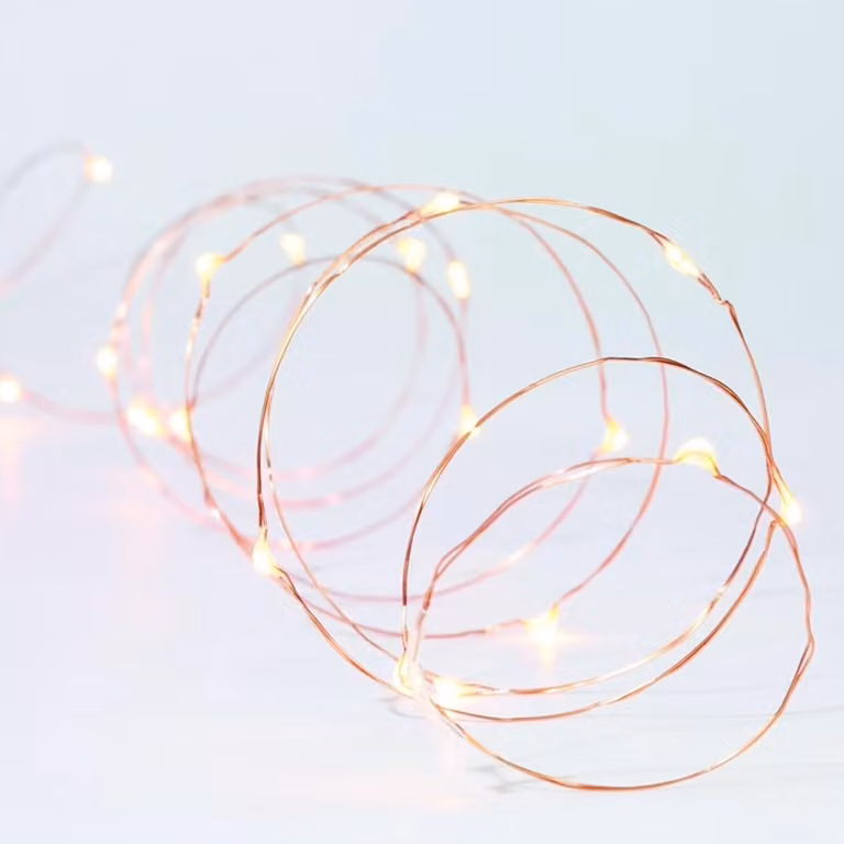 Catena luminosa da 2 metri, filo di rame, luce bianca fredda, alimentazione a batteria