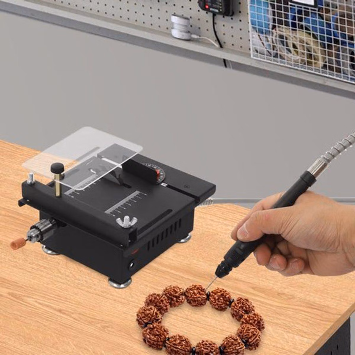 Mini sega da banco - Potenza: 100W, formato compatto, 7 velocità e lama in acciaio laminato a freddo, ideale per il fai-da-te