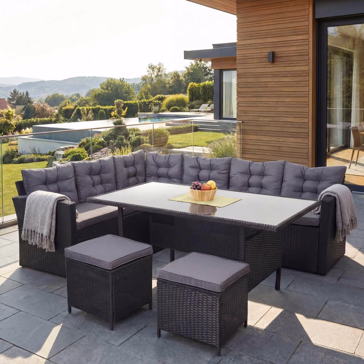 Set in poly rattan HWC-A29, set da giardino tavolo da pranzo, nero ~ cuscini grigio scuro, con 2x sgabelli