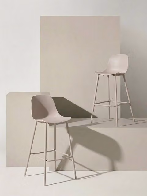 Set di 2 sgabelli Lein beige in polipropilene e metallo Kenay Home