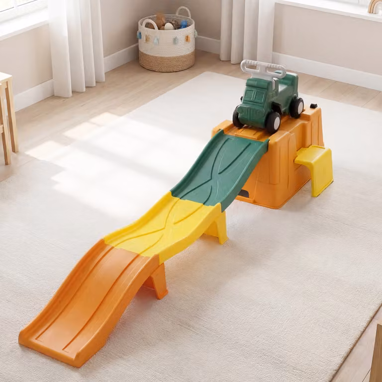 Macchina cavalcabile Costway con scivolo e vano portaoggetti per bambini, colore marrone multicolore, per interno ed esterno