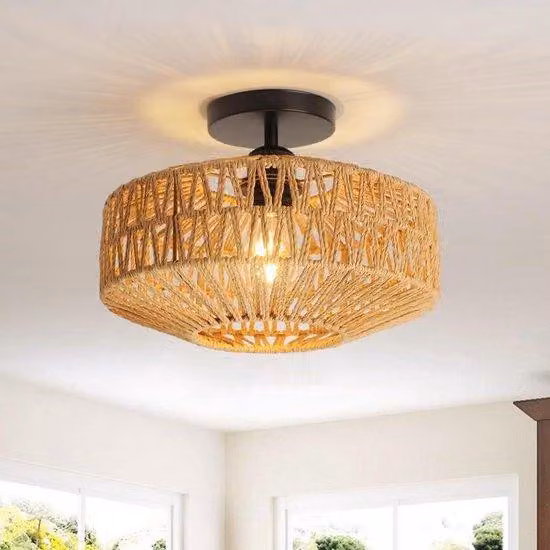 Lampada da soffitto in rattan E27, design boho, lavorata a mano