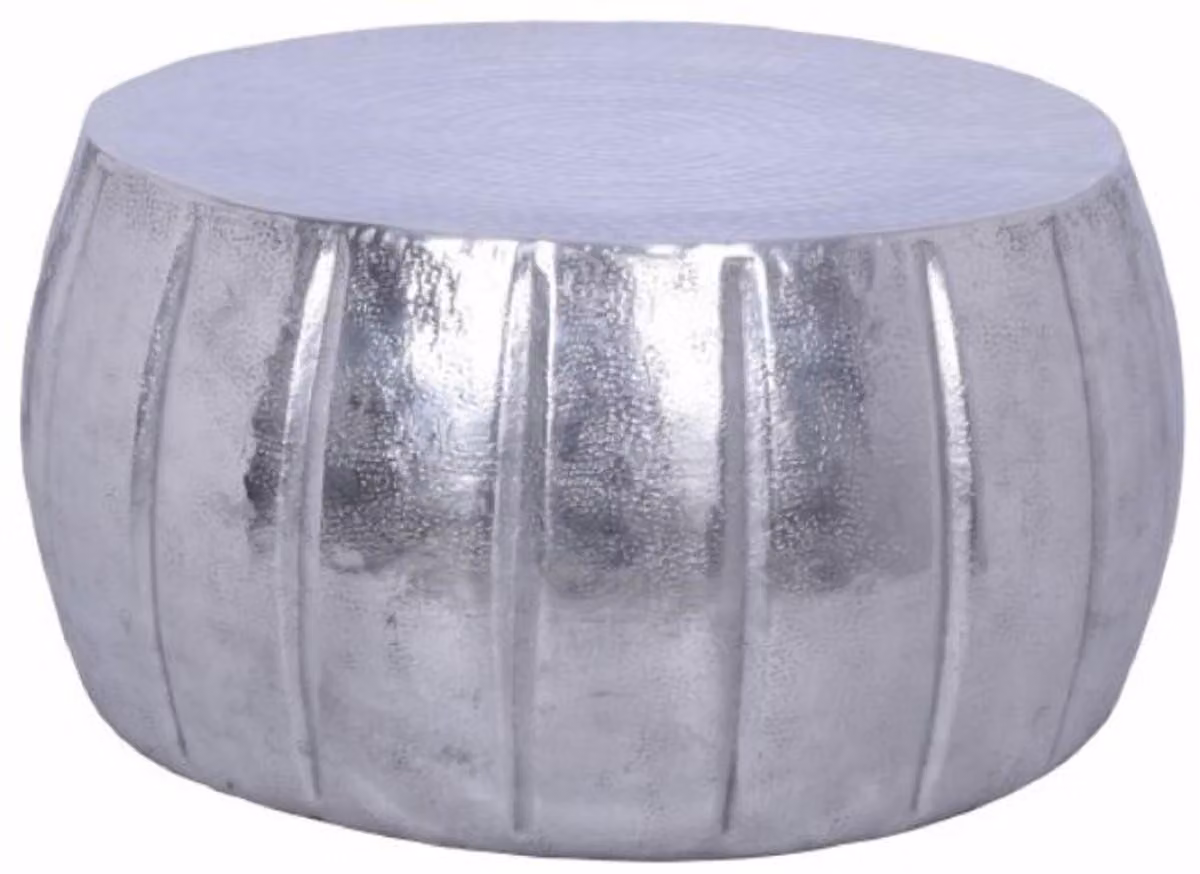 Casa Padrino Tavolino in alluminio argento Ø 65 x H. 31 cm - Tavolino da salotto rotondo in stile orientale - Mobili da salotto