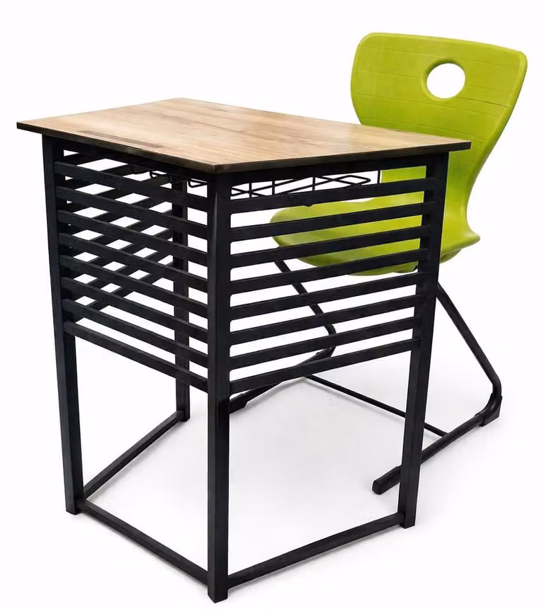 Set di arredi scolastici moderni con un banco robusto e una sedia ergonomica