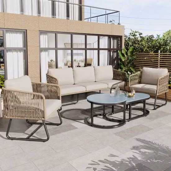 Set di mobili da giardino con struttura in ghisa, set di sedie da giardino, piedini regolabili, piano del tavolo in vetro, set da 5 pezzi, beige, cuscini inclusi