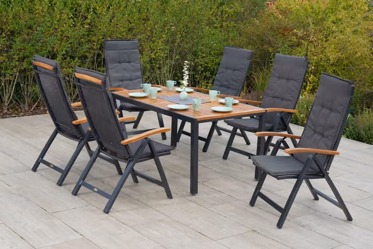 Set di mobili da giardino Merxx Tilos, 13 pezzi, 6 sedie pieghevoli con cuscini inclusi, tavolo 150 x 90 cm – alluminio/acacia