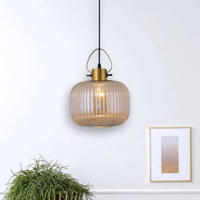 LÚZETE Lampada da soffitto Hakana in cristallo tagliato ambra con finitura oro e nero