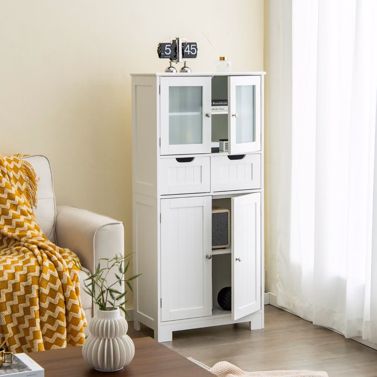Armadio da bagno freestanding Costway bianco con ante in vetro, cassetti e ripiani interni