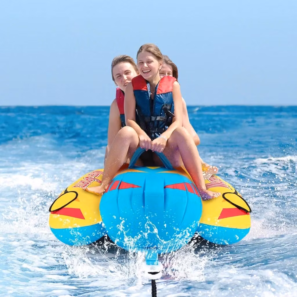 Gommone a Banana Gonfiabile Costway per 3 Persone, Tubo Trainabile Multicolore in PVC per Sport Acquatici, Carico Massimo 231 kg – 2