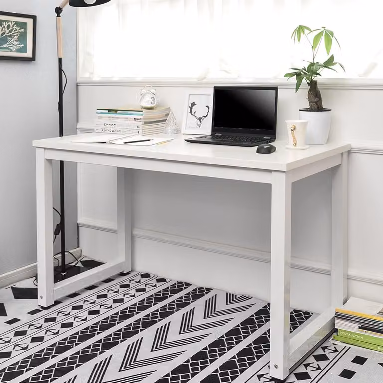 Scrivania da computer robusta con gambe regolabili - Bianco