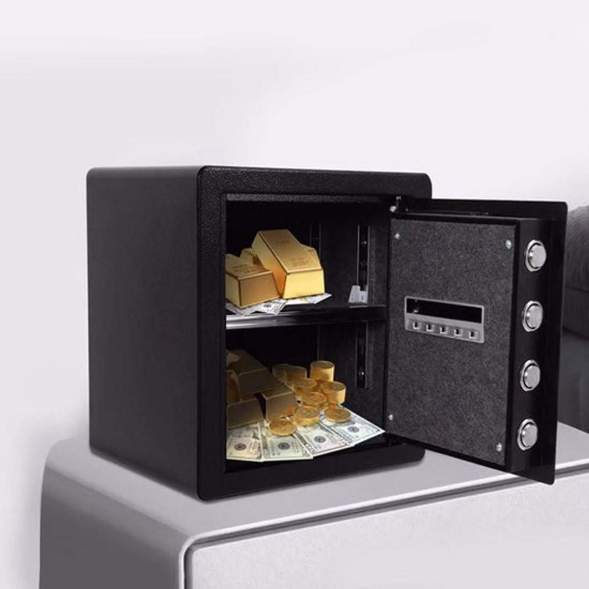 Cassaforte elettronica a combinazione numerica, ideale per l'installazione a muro in ambienti domestici
