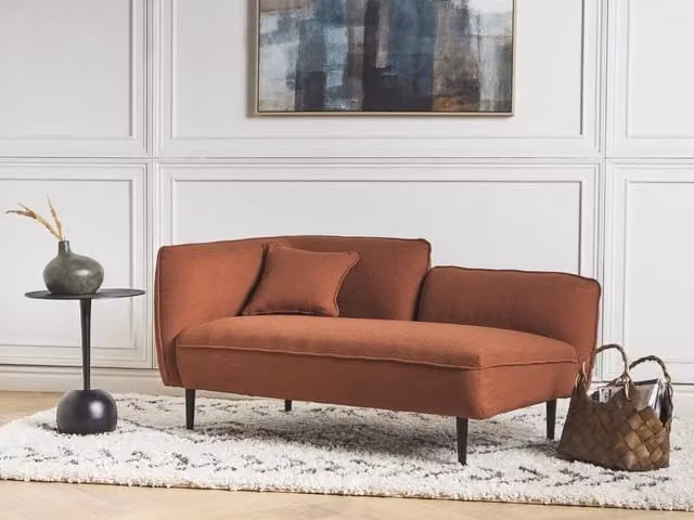 Chaise longue BELIANI in tessuto bouclé rosso con design moderno, configurazione a sinistra, inclusi cuscini, L/P/H: 236 x 138 x 77 cm – 1