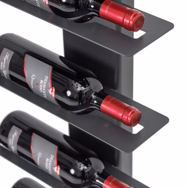 Porta vino da parete a colonna ALUBOX VIRGO in alluminio con 5 mensole in sabbia H 83,5 x L 30 x P 14,6 cm