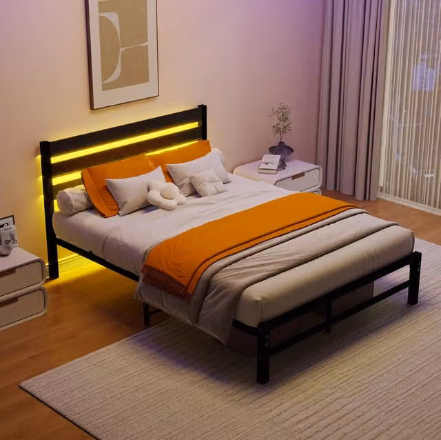 Letto matrimoniale MODFU in metallo e MDF nero con vano contenitore e illuminazione LED RGB L/P: 140 x 200 cm