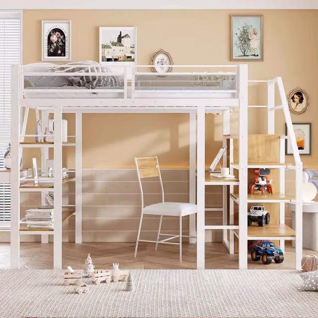 Letto a soppalco 140x200 cm in metallo bianco con scrivania; armadio; scaffali; scala contenitore e parapetto alto