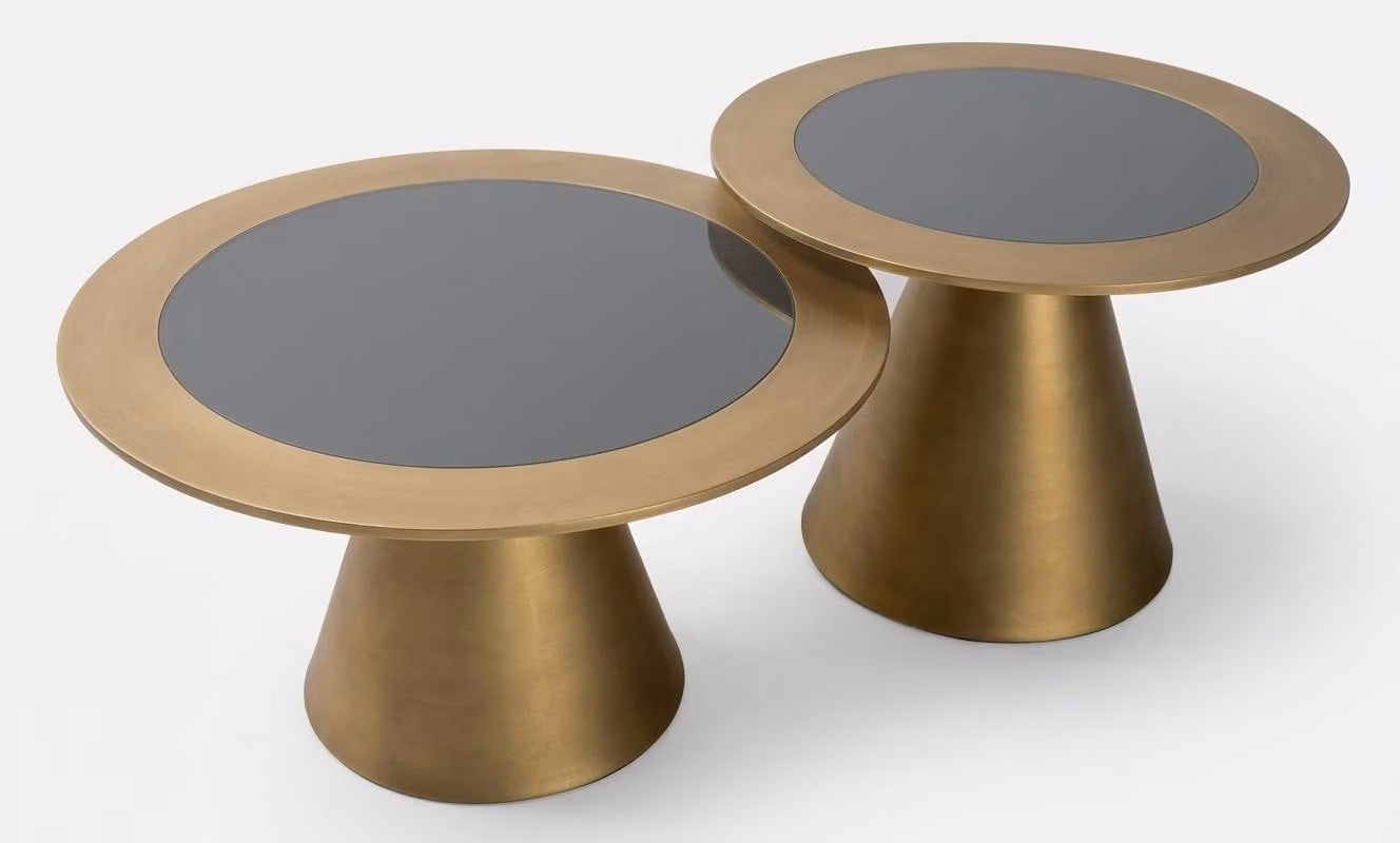 Set da salotto moderno con tavolino da caffè e tavolino di servizio