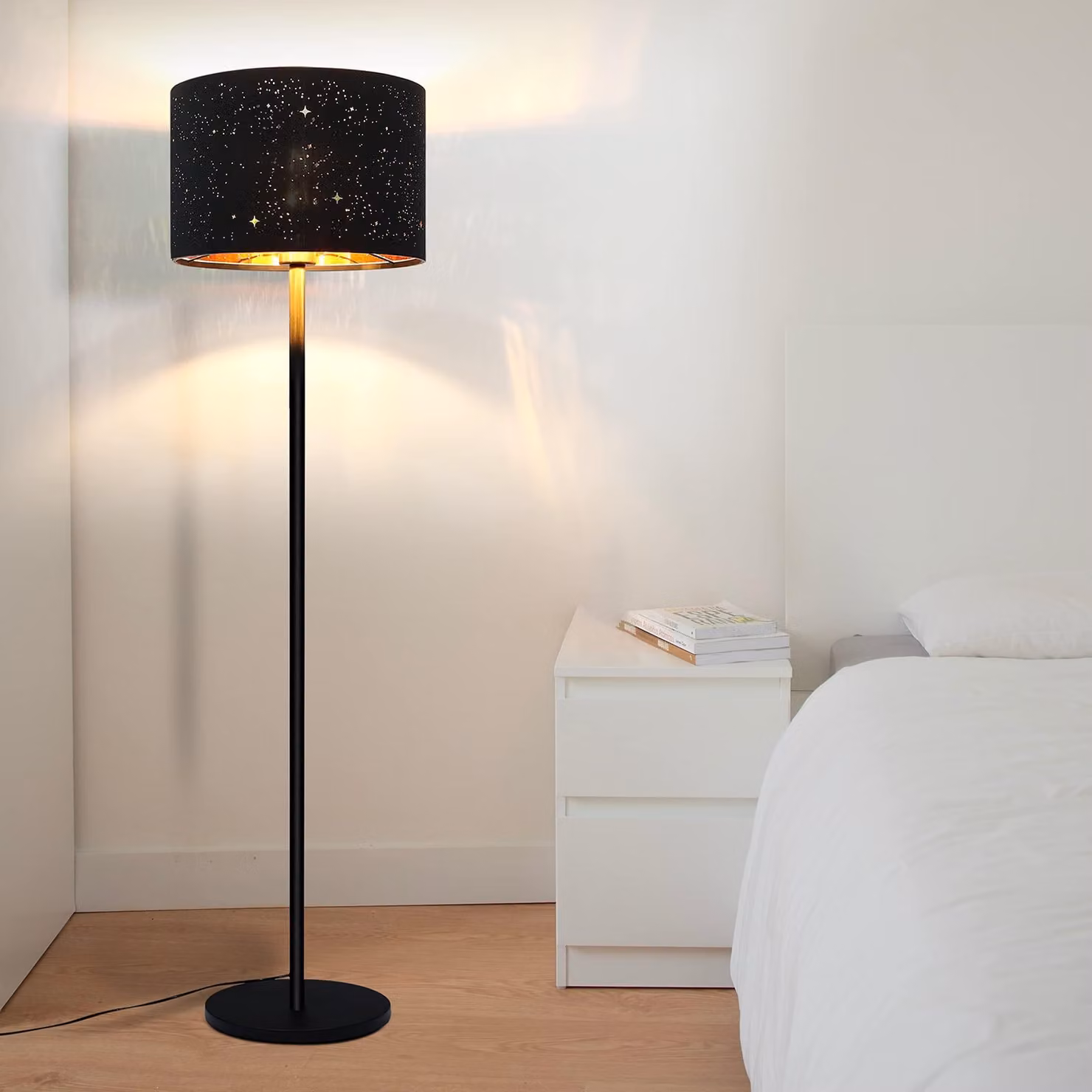 Lampada da terra con paralume in tessuto, motivo a stelle, attacco E27, 144 cm, colore nero