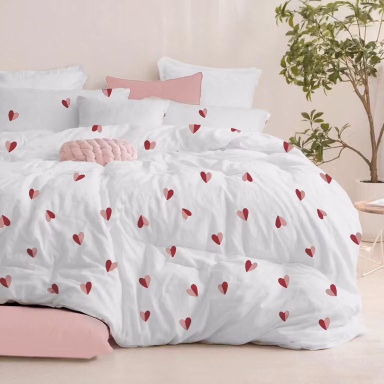 Set di lenzuola con copripiumino 155x220 cm - Motivo: cuori - Con chiusura a zip - Colore: rosso