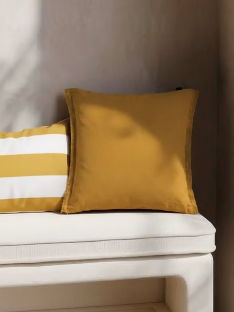Cuscino da giardino quadrato Bimini Kenay Home giallo e marrone con rivestimento rimovibile e idrorepellente 45 x 45 cm