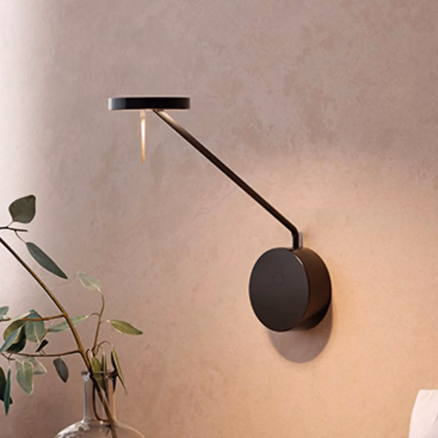 LEDS-C4 Applique da parete a LED Invisible Reader, Nero, Soggiorno / Sala da pranzo, Alluminio, Moderno, Applique a LED