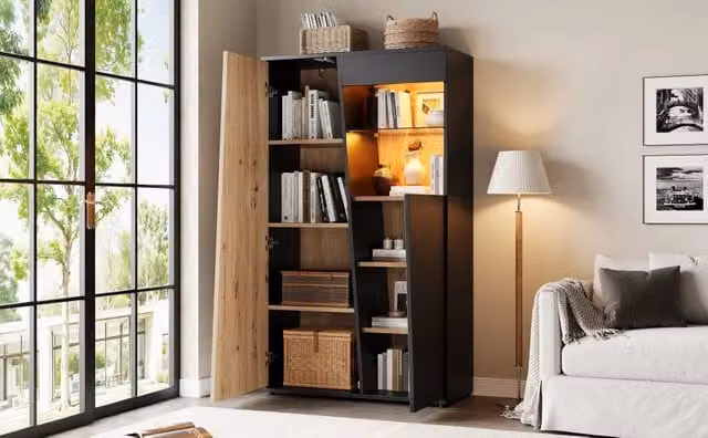 Vetrina Soggiorno con Luci LED Bluetooth; Mobile Espositore Nero e Legno con Ripiani in Vetro Temperato; 80x35x139.5cm