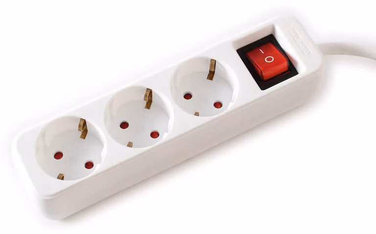 Value VALUE 19.99.1077 power extension 3 m 3 AC outlet(s) Indoor White