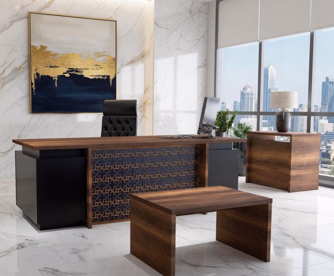Set da studio: scrivania, tavolino da salotto e credenza in legno marrone