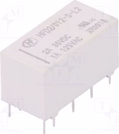 1 relè: elettromagnetico. Bobina: 12VDC 1A / 125VAC 3A. Modello: HFD2/012-S-L2. Elettromagnetico