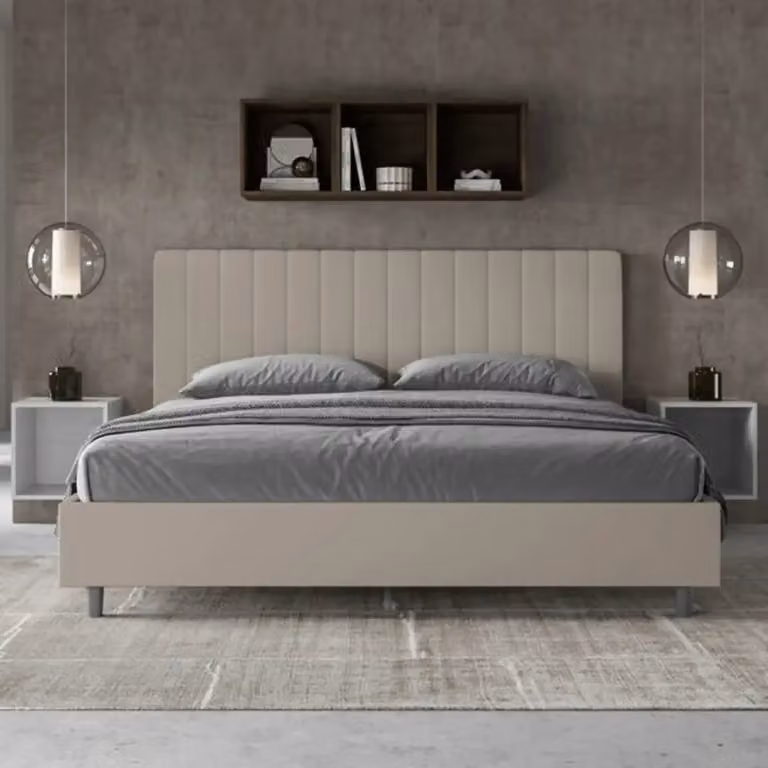 Letto matrimoniale king size Agueda Ityhome con contenitore imbottito in similpelle beige L: 180 cm, P: 210 cm, H: 230 cm