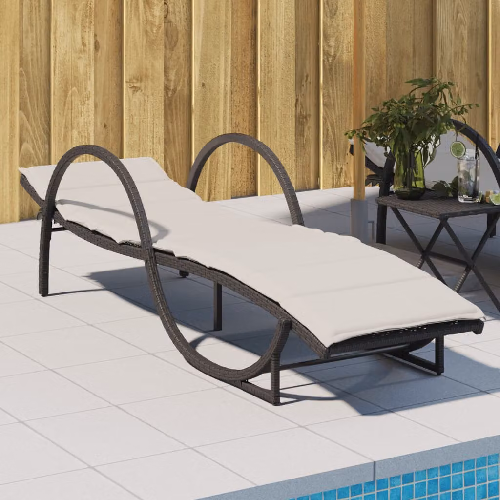 vidaXL Lettino Prendisole in Polyrattan con Cuscino Nero e Poggiatesta Regolabile L: 60 cm, P: 199 cm, H: 42 cm