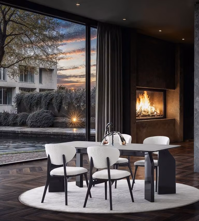 Set da pranzo moderno composto da un tavolo e 4 sedie, nei colori nero e bianco, elegante e versatile
