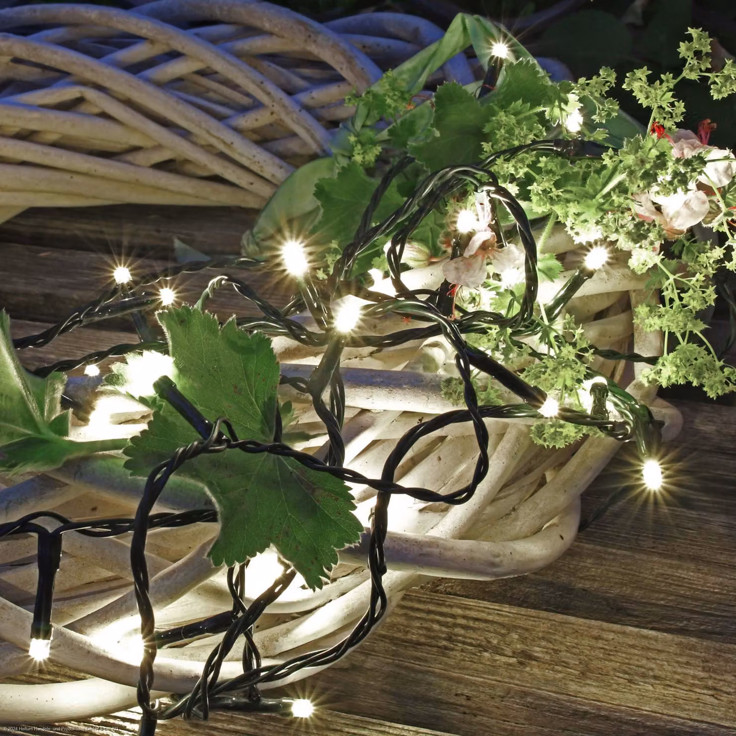 Catena luminosa a LED per esterni, luce bianca fredda, 80 LED, 7,9 metri, con timer, cavo verde
