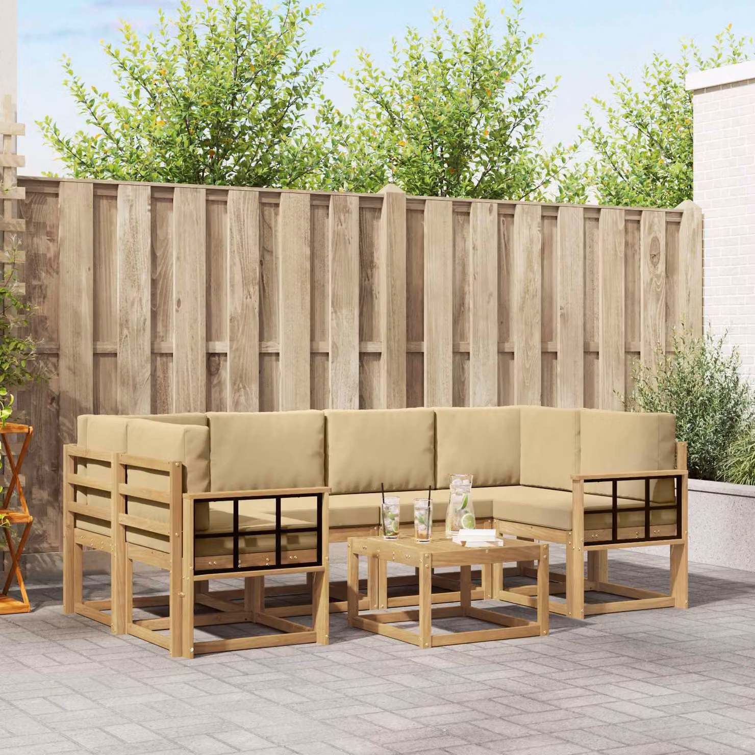 vidaXL Set di divani da esterno a L composto da 7 pezzi in legno di acacia con cuscini, Bianco, Beige e Marrone